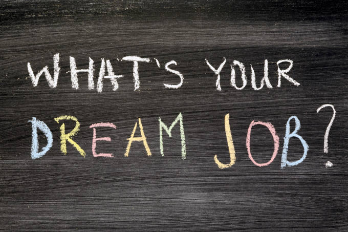 What's your dream job? Phrase handwritten on chalkboard