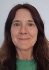 Jess Lammin, CBT therapy and psychotherapist London. MA Art Psychotherapy, BA, Certs, HCPC, BAAT.