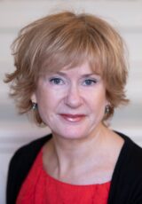 Maggie Morrow, counselling, CBT therapy, life coach and psychotherapist London. MSc Integrative Psychotherapy, BSc Psychology, Adv Dip, UKCP.